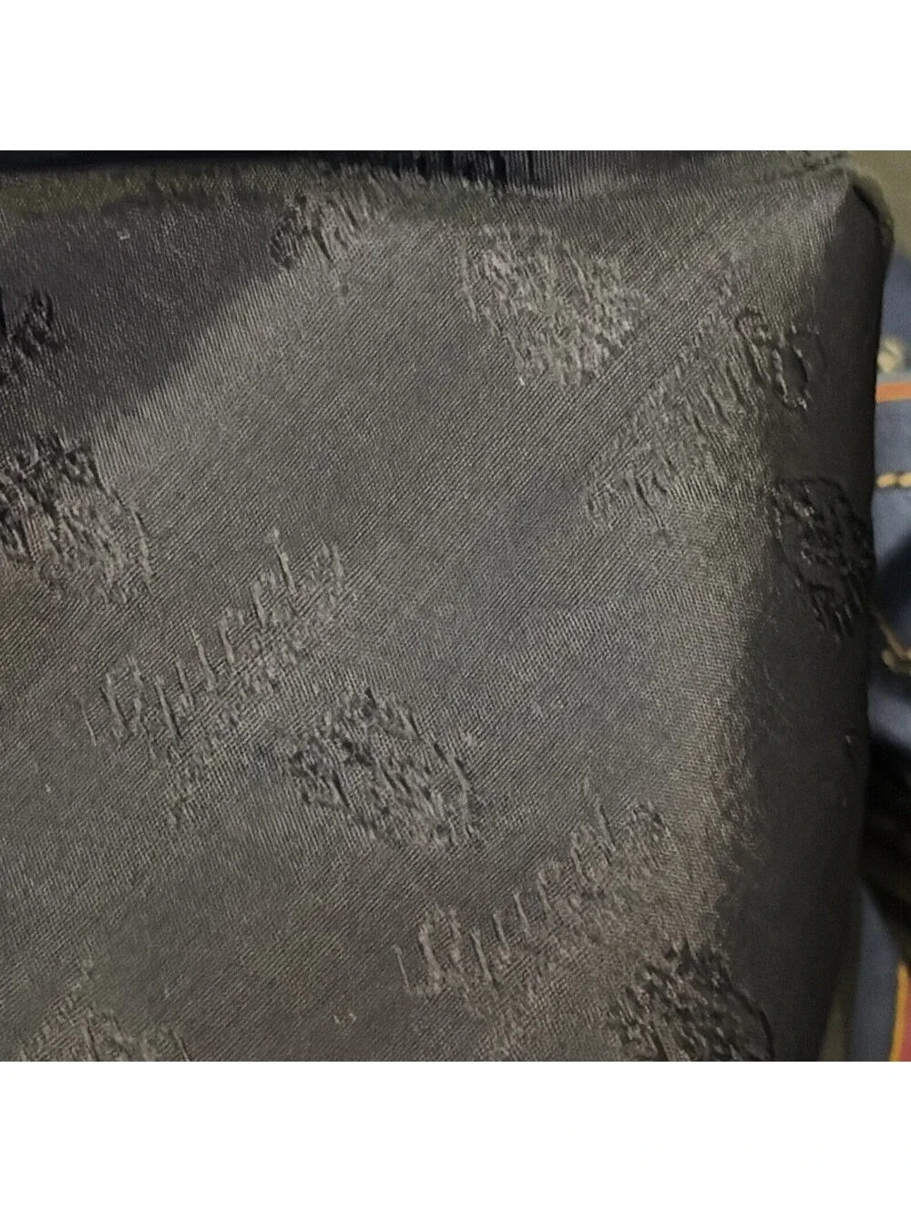 Gucci Navy Blue Classic Silk Necktie
